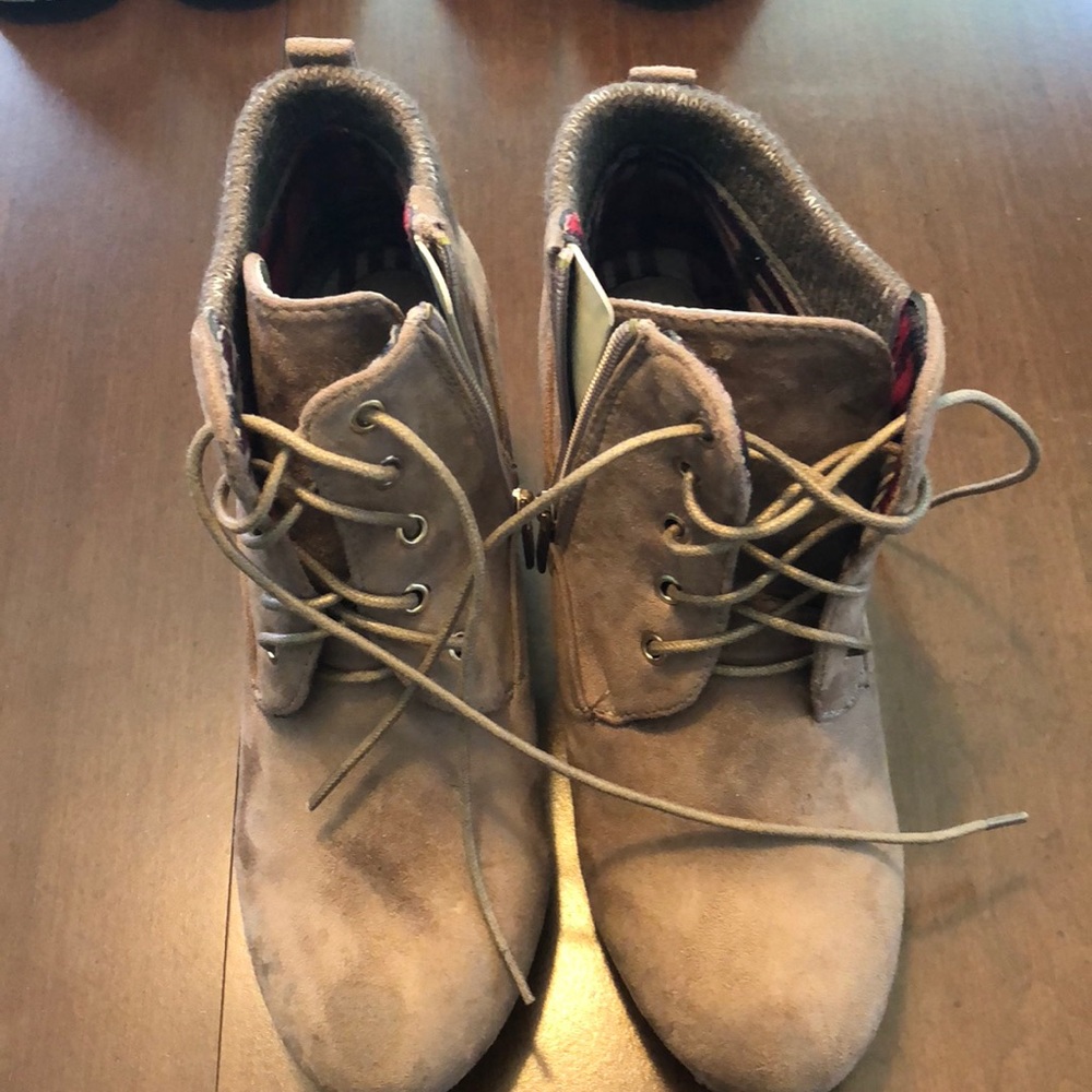Suede wedges